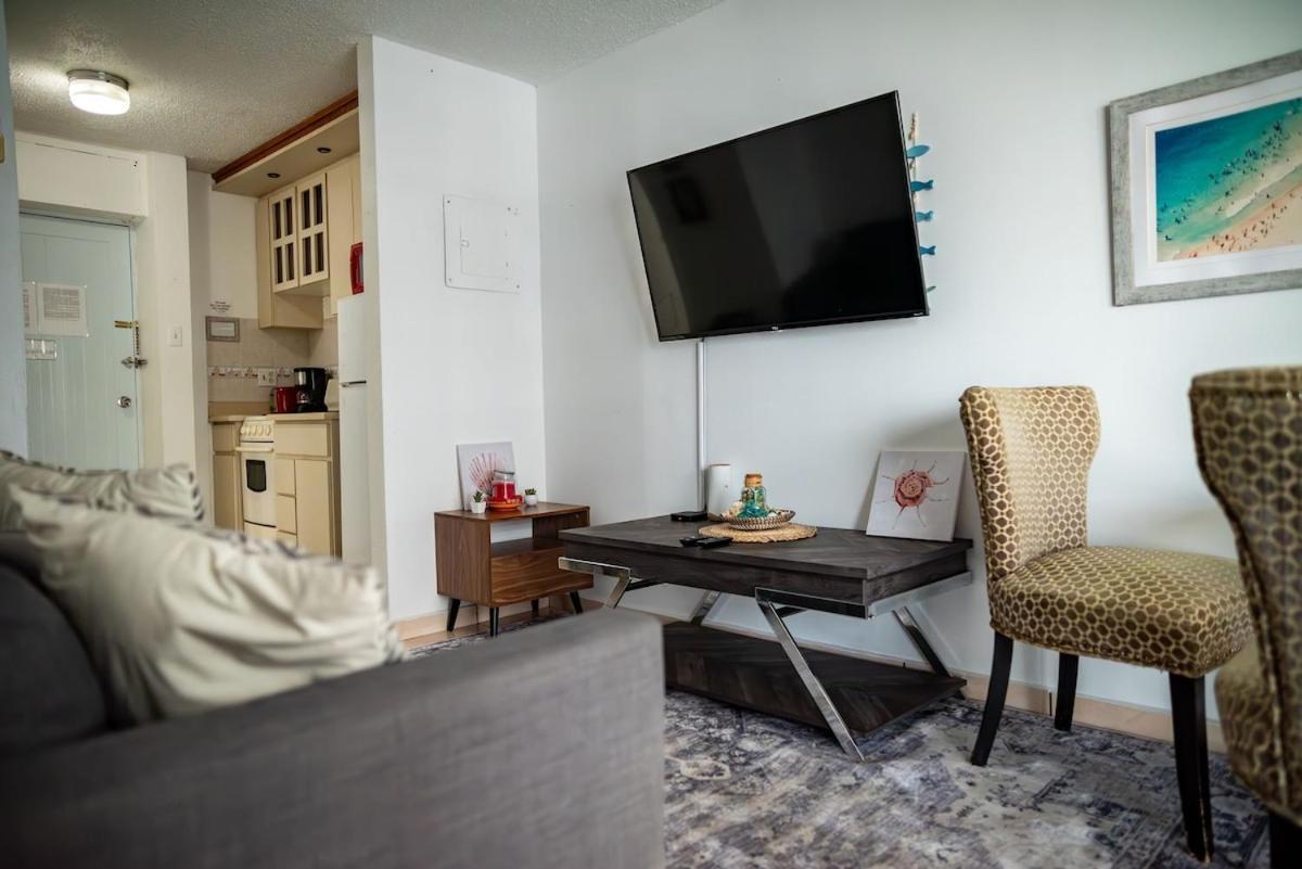 Steps From Foxwoods- Beachfront Retreat With Pools サンジョアン エクステリア 写真