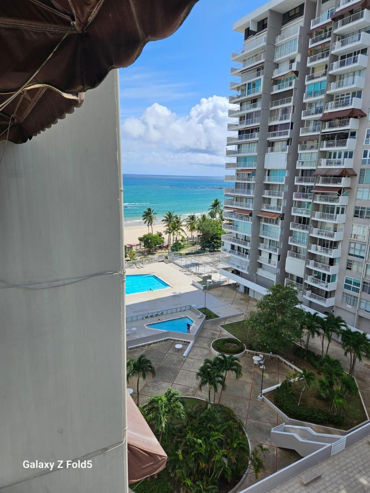Steps From Foxwoods- Beachfront Retreat With Pools サンジョアン エクステリア 写真